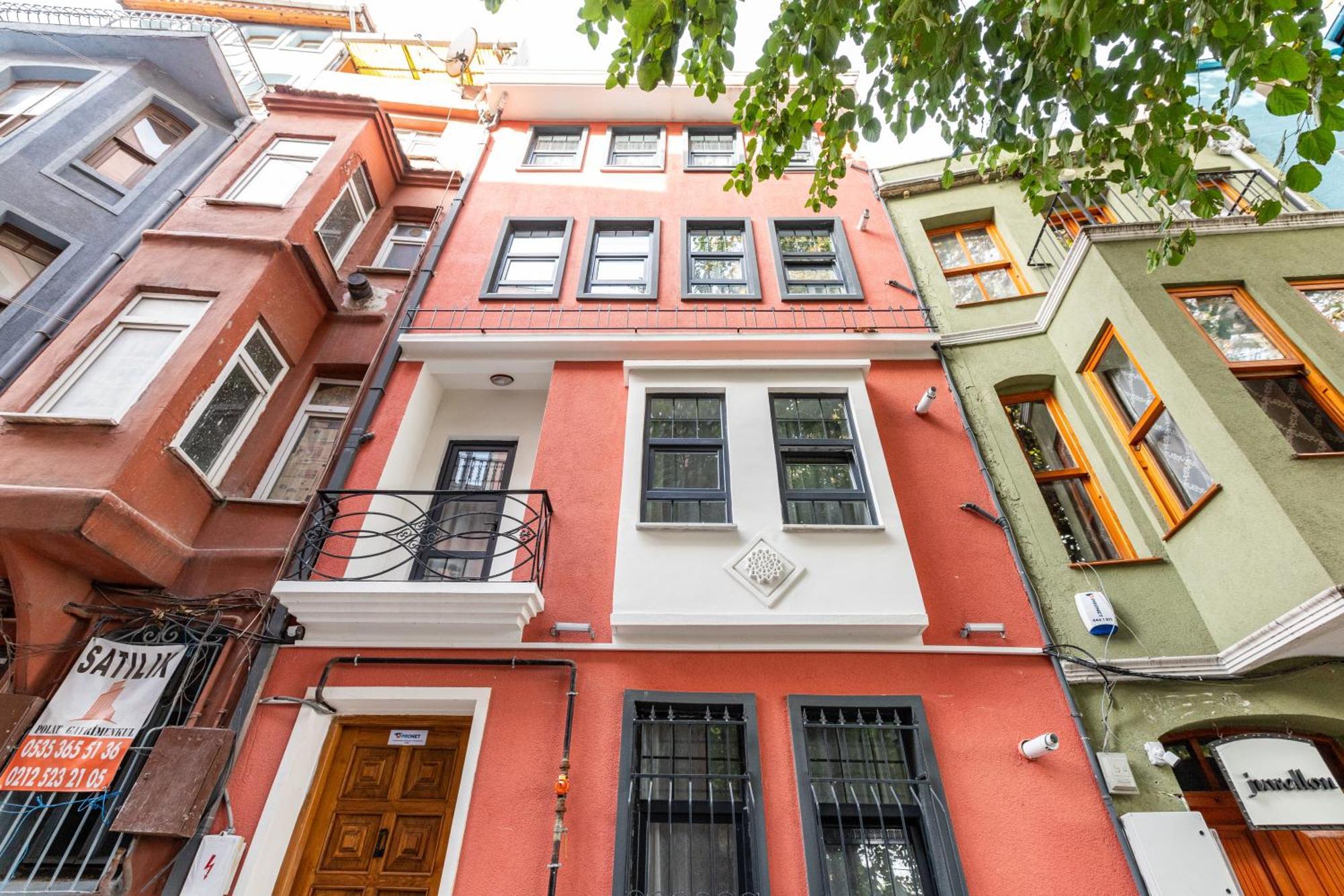 Red Suites Balat - Orange And Blue Istanbul Eksteriør billede